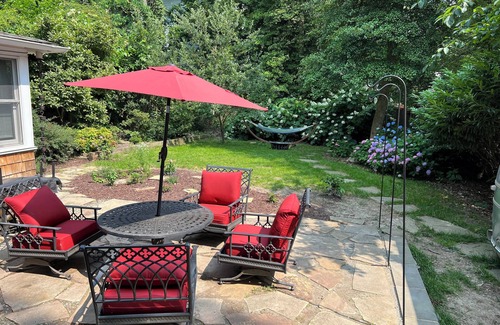 Severna Park House | Light and airy beach cottage