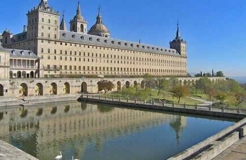 San Lorenzo de El Escorial Apartment | Light and airy apartment with stunning views, in a declared World Heritage town