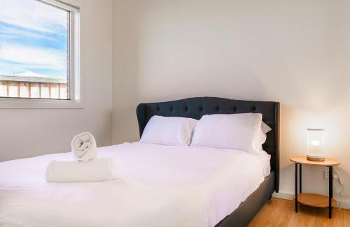 Werribee House | Light-Filled Werribee Escape