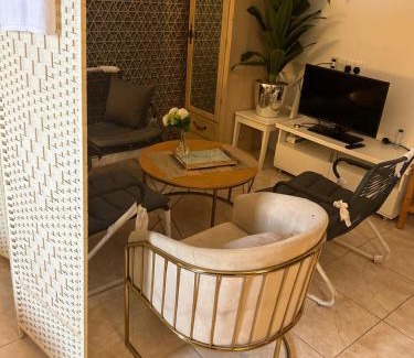 Awamiya Apartment | light of heart