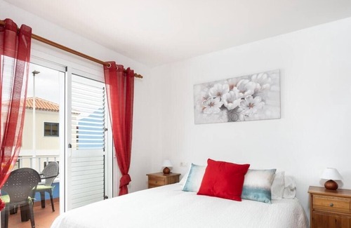 Punta del Hidalgo House | Lightbooking Sea Breezes Tenerife