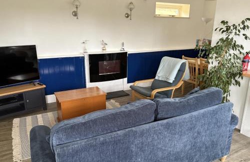 Truro House | Lighthouse Cottage