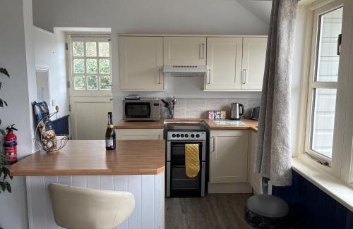 Truro House | Lighthouse Cottage