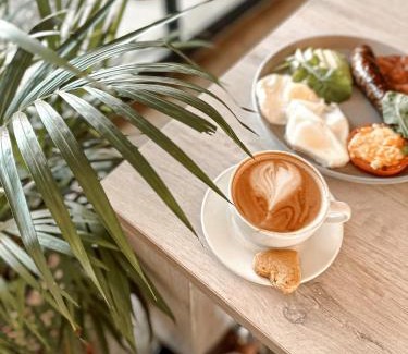 Groblersdal House | Lighthouse Guesthouse & Cafe