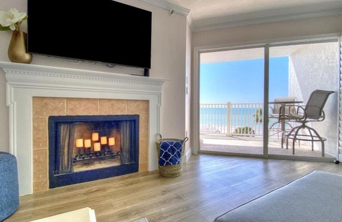 Sunset Reef Hotel | Lighthouse Pointe 502
