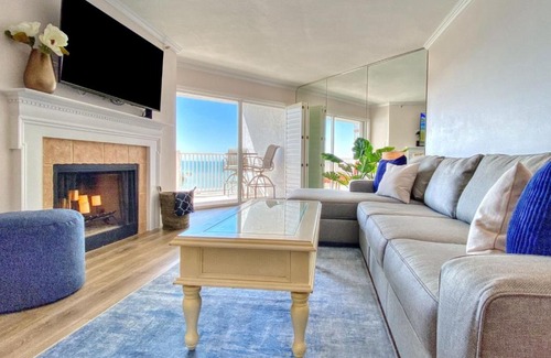 Sunset Reef Hotel | Lighthouse Pointe 502