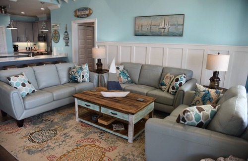 Audubon Place House | Lighthouse View | Thanksgiving cancellation | Gulf Front