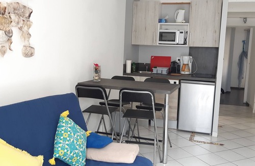 Palavas-les-Flots Apartment | Like a house ! 115sq.f/35sq.m with outdoor space, beach 3mn, 1mn city centre