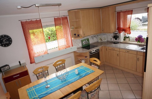 Langscheid House | Like new EFH for 6 pers. with garage in close proximity to Sorpesee