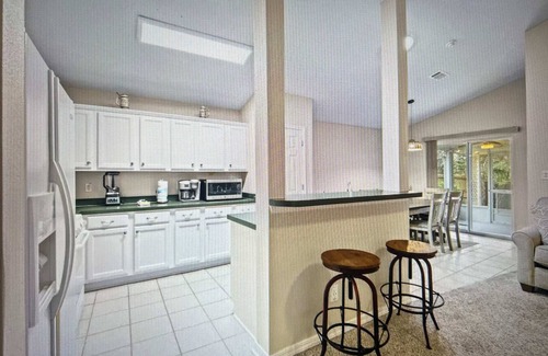 Pensacola House | Lil' Piece of Pensacola I 3BR/2BA I Near NAS I 6 min to Beach