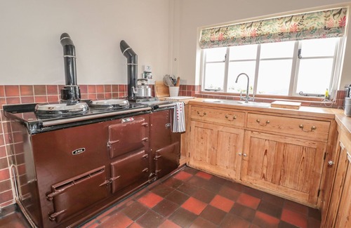 Malvern Cottage | Lilac Cottage