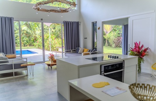 Cahuita House | Lilan Nature, Modern House N°2 with private swimming pool, Tennis and Pickleball