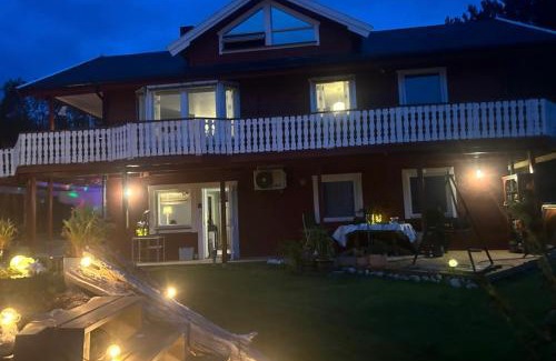 Skibotn Apartment | Lillian's gjestehus, Skibotn