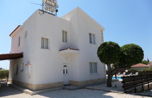 Pegeia Villa | Lilly