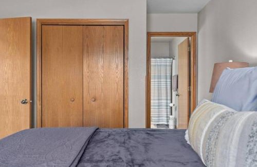 Black Wolf House | Lilly Lakeside- Large Tri Level home