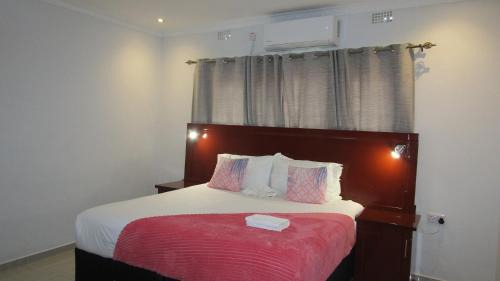 Maun House | Lilly Petals Guest House