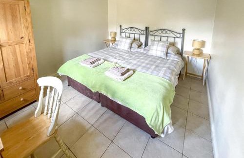 Nassington House | Lily Pad 2 - Uk43901