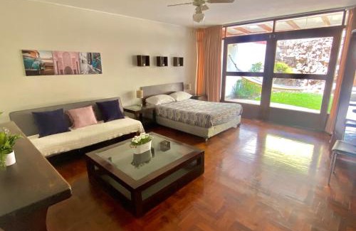 Santiago de Surco Apartment | Lima Mini Aparts Monterrico - Cerca Embajada EEUU