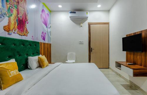 Mathura Hotel | Lime Tree Hotel Vrindavan Near #BankeBihari #PremMandir #ChaarDham