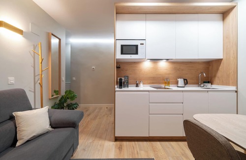 Castanos Apartment | Limehome Bilbao Tristan de Leguizamon