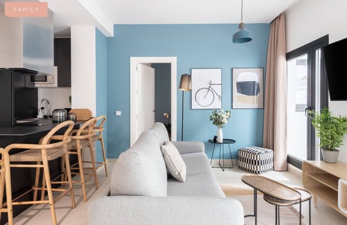 Bami Apartment | Limehome Sevilla Calle Torcuato Luca de Tena