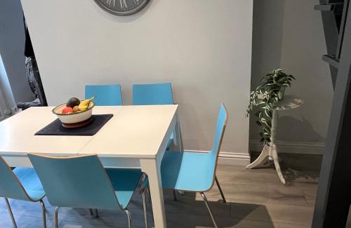 Cowbridge House | Limes Cottage