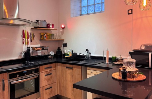 Le Perreux-sur-Marne House | LIMITLESS - Forbidden House