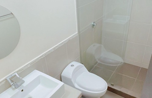 Fraijanes House | Linda Casa a 1 min de Casa de Dios Sector Exclusivo, Piscina Casa Club