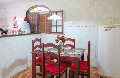 Pero Ski Chalet | Linda casa a 170m da Praia do Peró em Cabo Frio/RJ