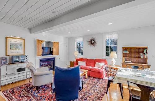 Newburyport House | Linden Tree: Downtown Newburyport Gem - Steps to Events, Shops and the Harbor!