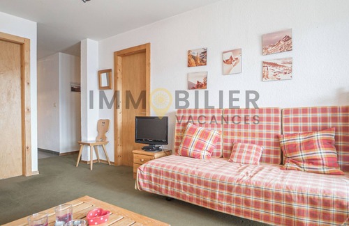 Chandolin Apartment | Linen is not included in the service. We provide, if desired, linen packages including bed linen, ba