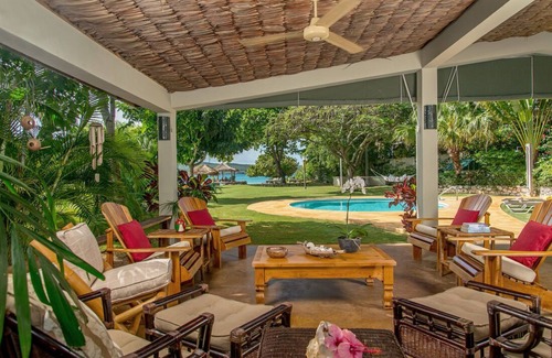 Discovery Bay Villa | Linga Awile - Your Private Beachfront Villa