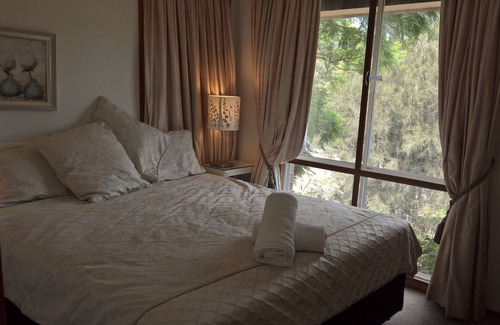 Linley Point Bed & Breakfast | Linley House