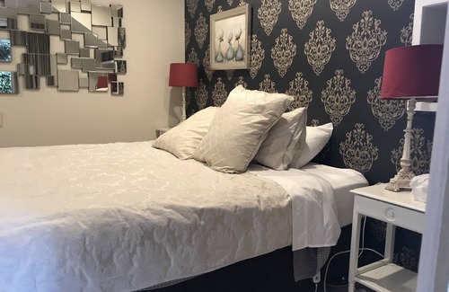 Linley Point Bed & Breakfast | Linley House