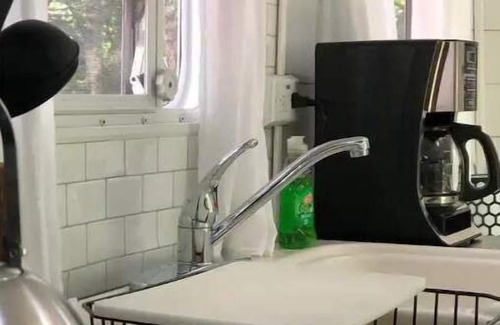 Altamont House | LINVILLE Nostalgic Mountain Farm Glamping Camper on Wedding Venue, 10 acre farm