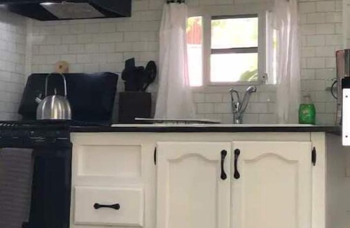 Altamont House | LINVILLE Nostalgic Mountain Farm Glamping Camper on Wedding Venue, 10 acre farm