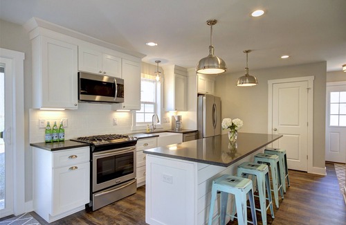 Vermilion Cottage | Linwood Park Beach Cottage - Fully Renovated