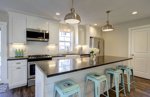 Vermilion Cottage | Linwood Park Beach Cottage - Fully Renovated
