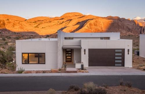 Moab Hotel | LIONSBACK RESORT