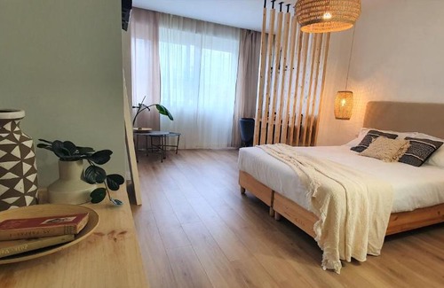Olivais Apartment | Lisbon Airport eARTh - B&B Self Check-in