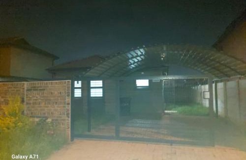 Pretoria Apartment | Little Andeon