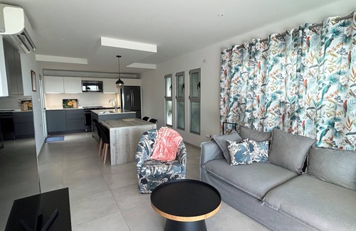 Moose Jaw Condo | Little Bay Condo with Private Pool