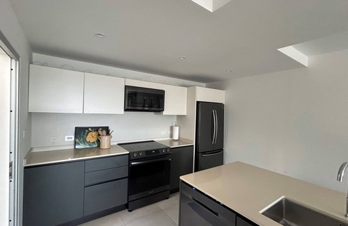 Moose Jaw Condo | Little Bay Condo with Private Pool