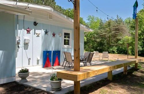 Riverside House | Little Blue Cottage: a wooded getaway near beaches and towns