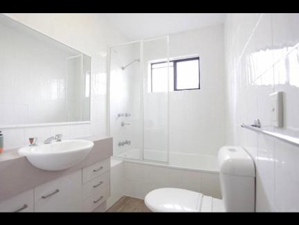 Spring Hill House | Little gem in the city