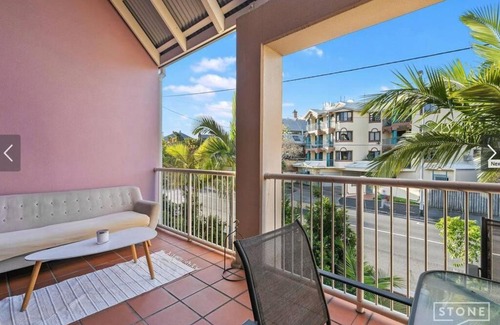 Spring Hill House | Little gem in the city