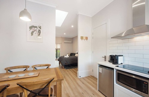 Echuca Apartment | Little Hopwood Apartment 2