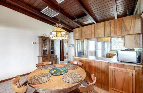 Kingsland House | Little House on LBJ