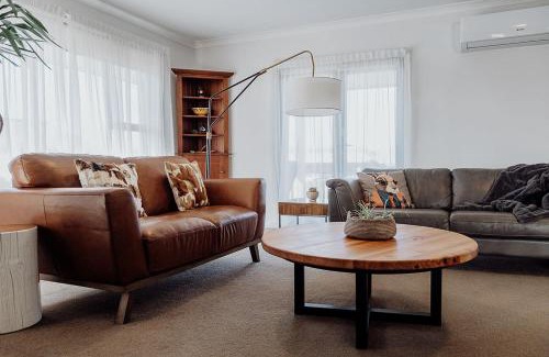 Hokitika House | Little Luxe On Revell