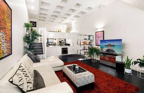 Paddington Apartment | Little Paddo (ISYD) - Stunning contemporary apartment with courtyard and parking